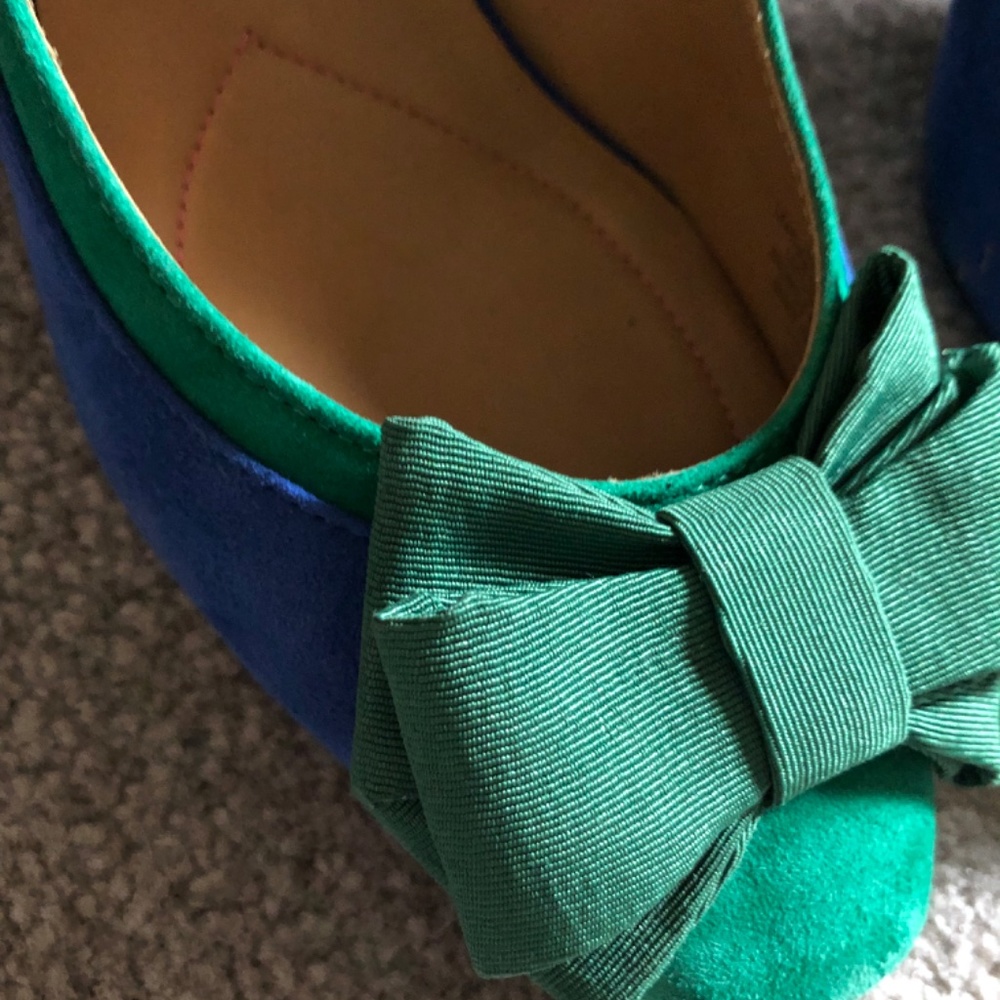 Color Block Pumps - Picture 6 of 10